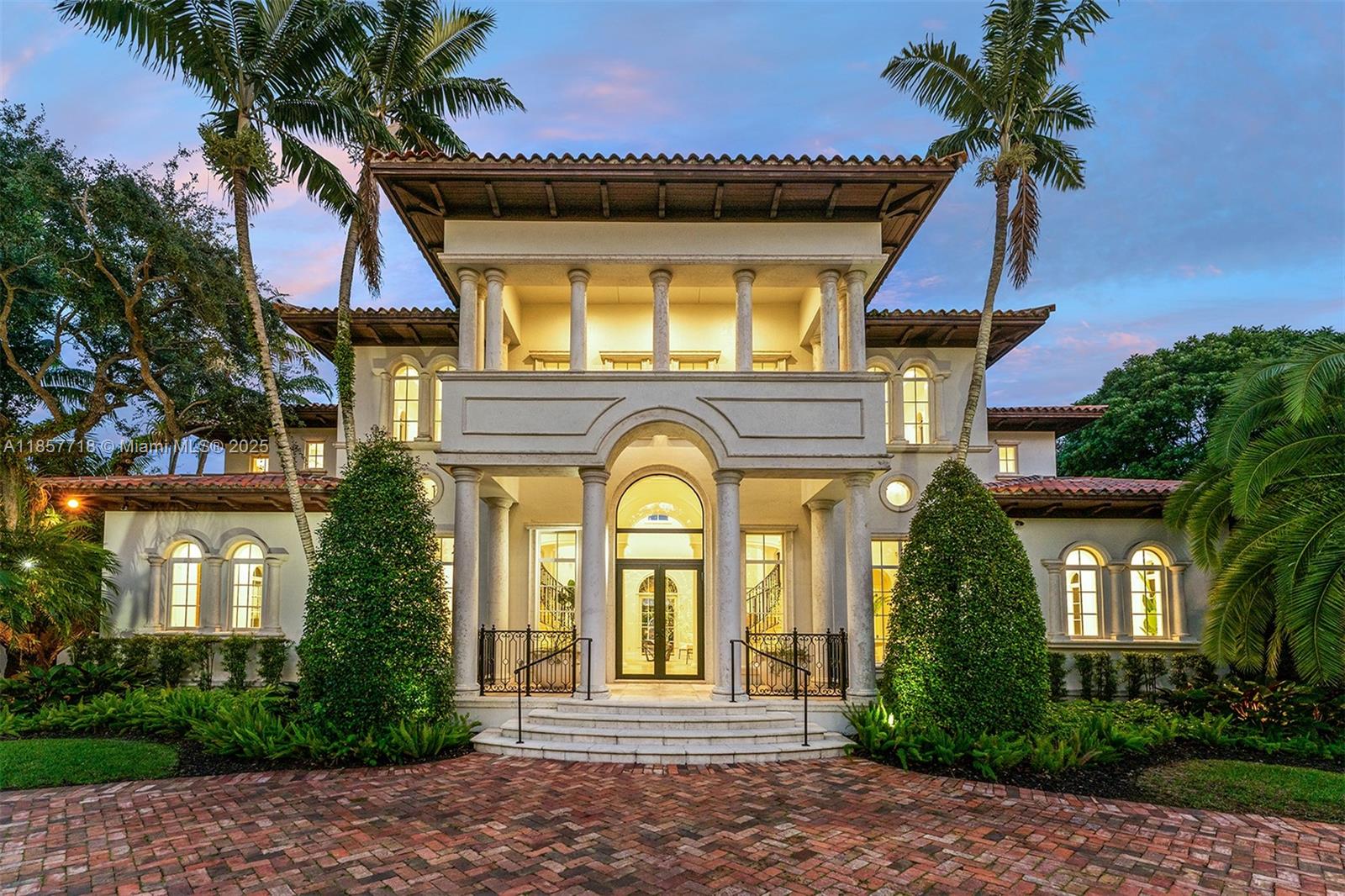 9941 SW 60th Ct Pinecrest, FL 33156