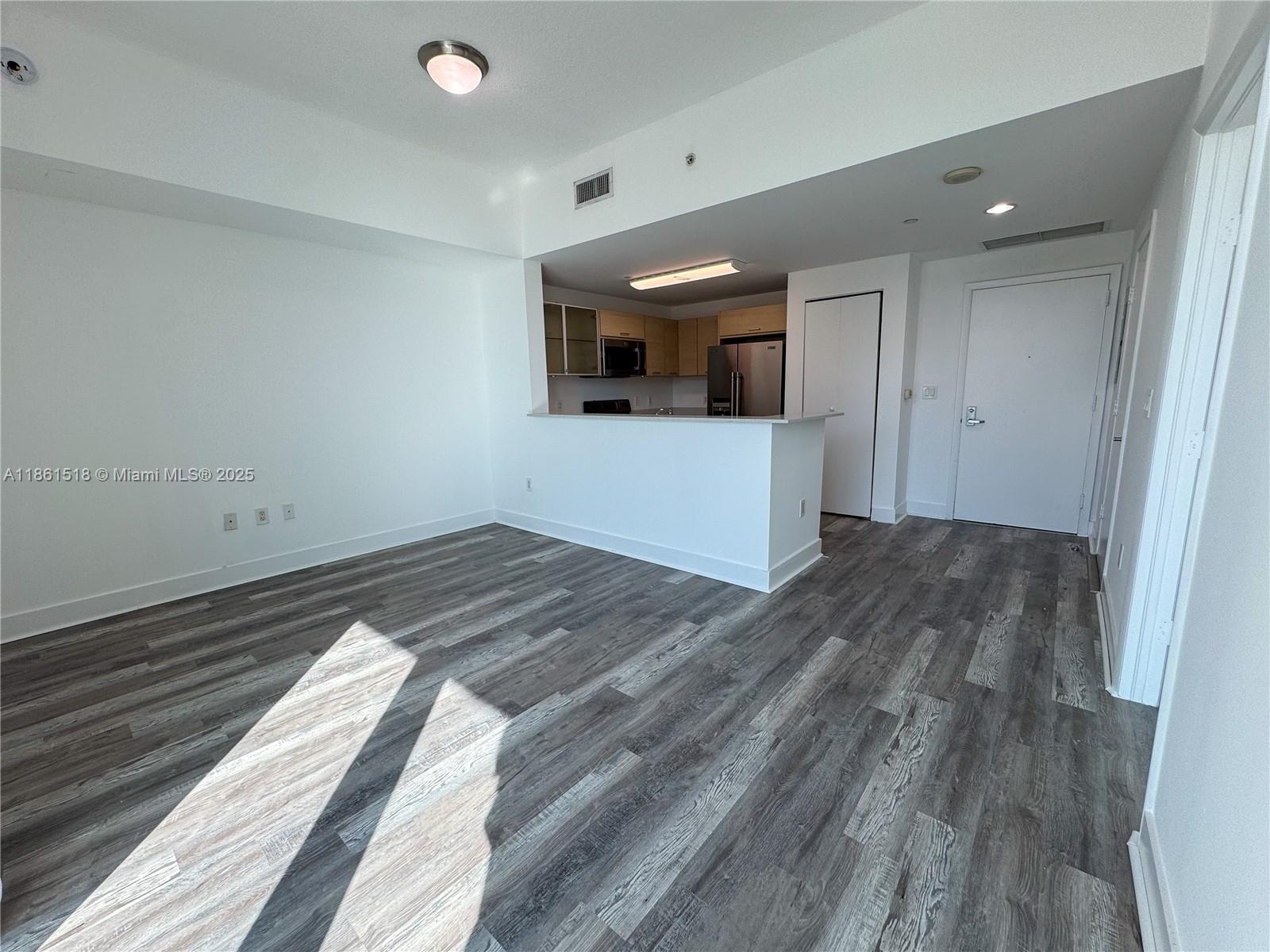 350 NE 24th St #514 Miami, FL 33137