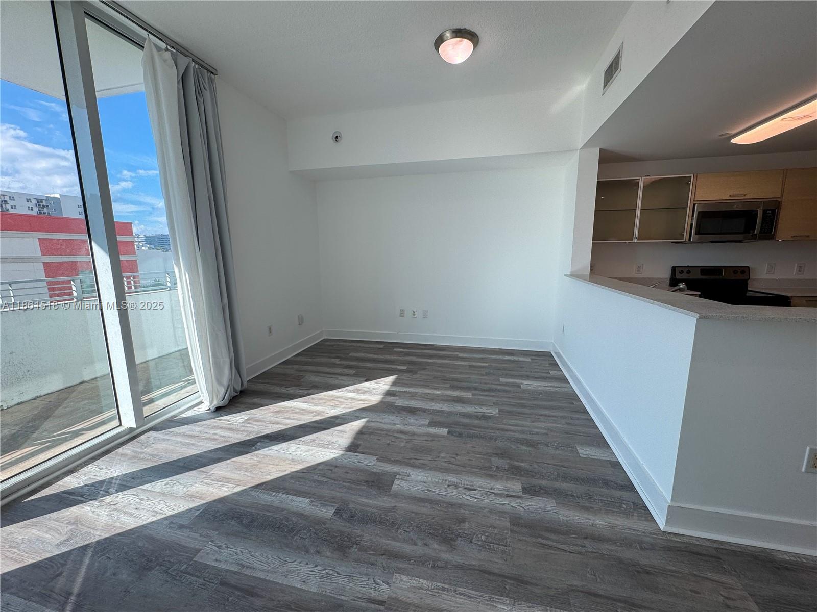 350 NE 24th St #514 Miami, FL 33137