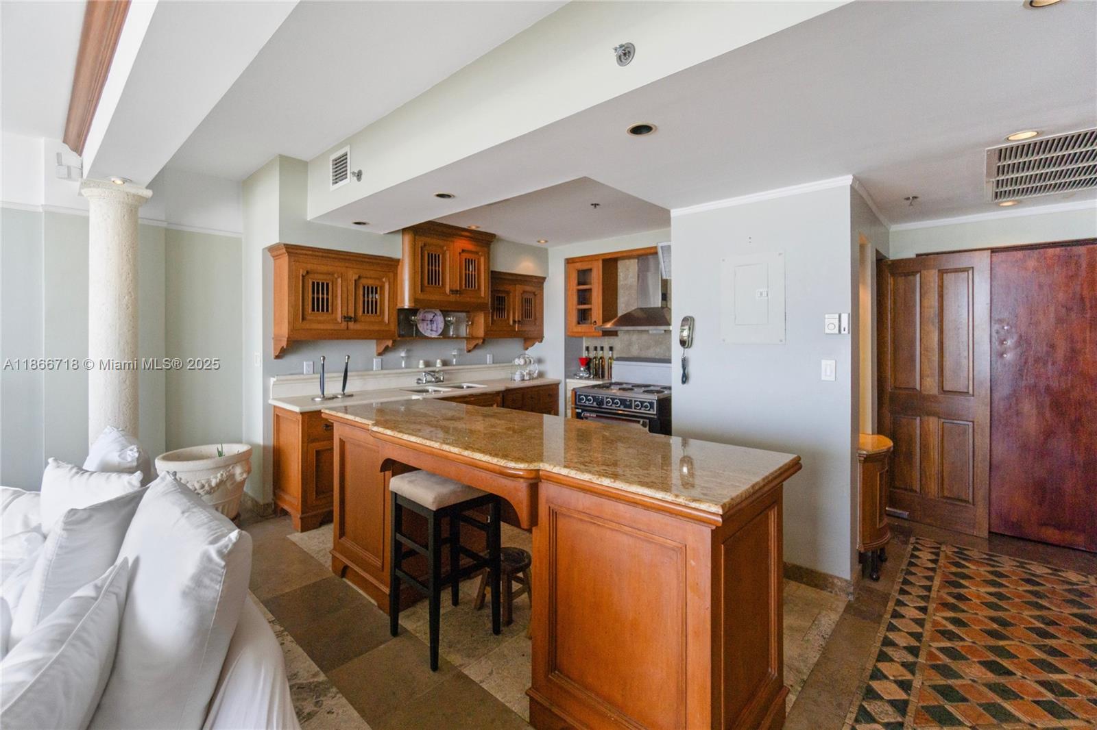 image The Decoplage Condo10