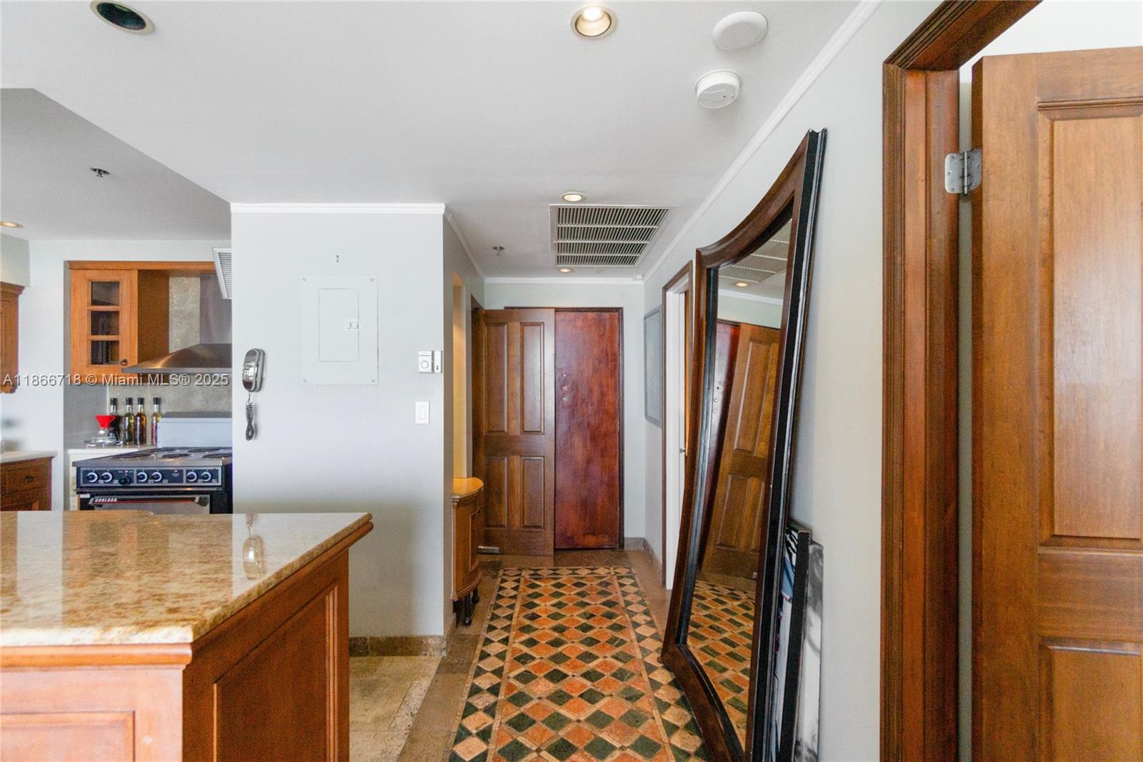 image The Decoplage Condo13
