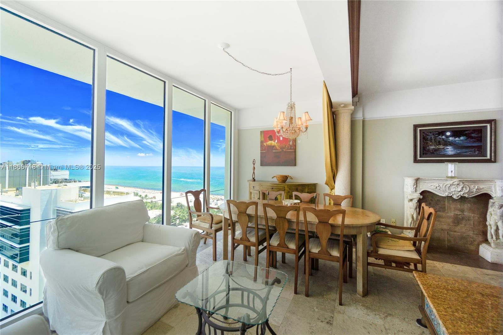image The Decoplage Condo1