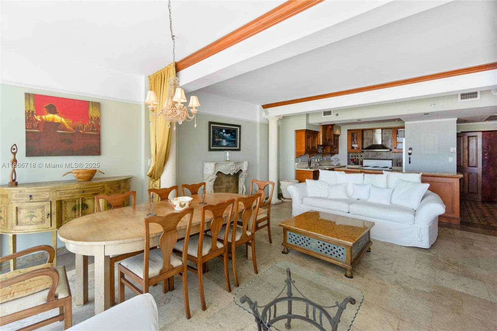 image The Decoplage Condo2