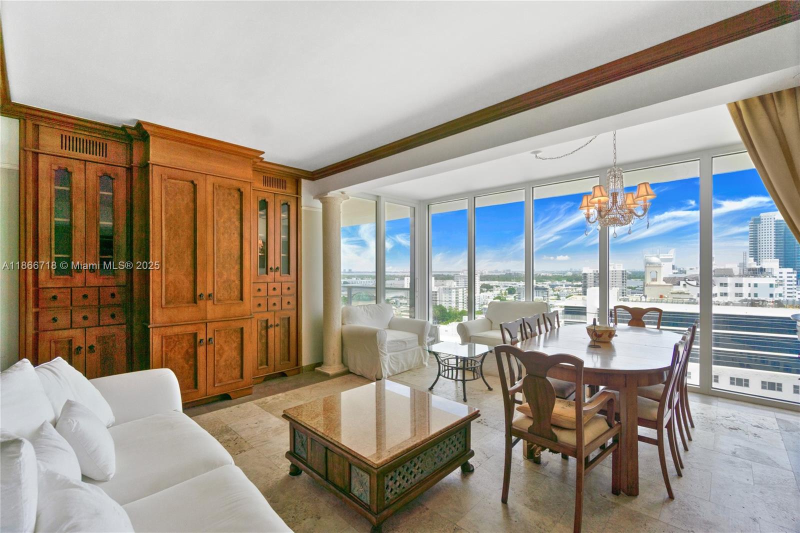image The Decoplage Condo3
