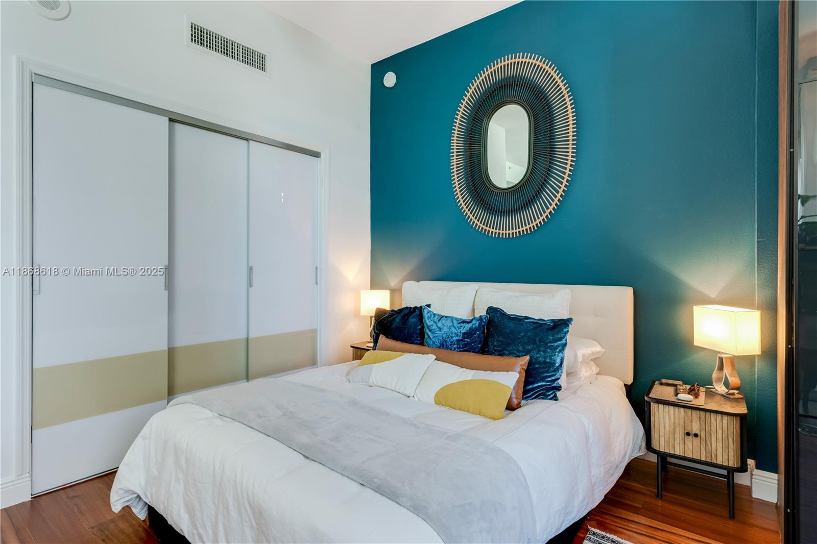 image The Loft Downtown Condo13