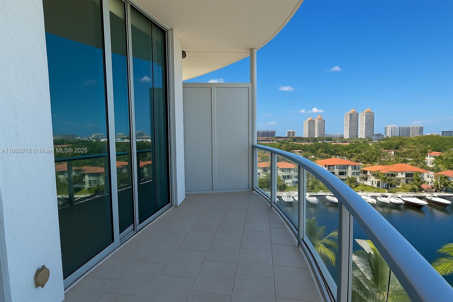 image Uptown Marina Lofts10