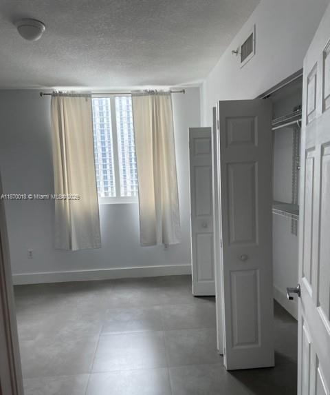 image 1800 Biscayne Plaza Condo11