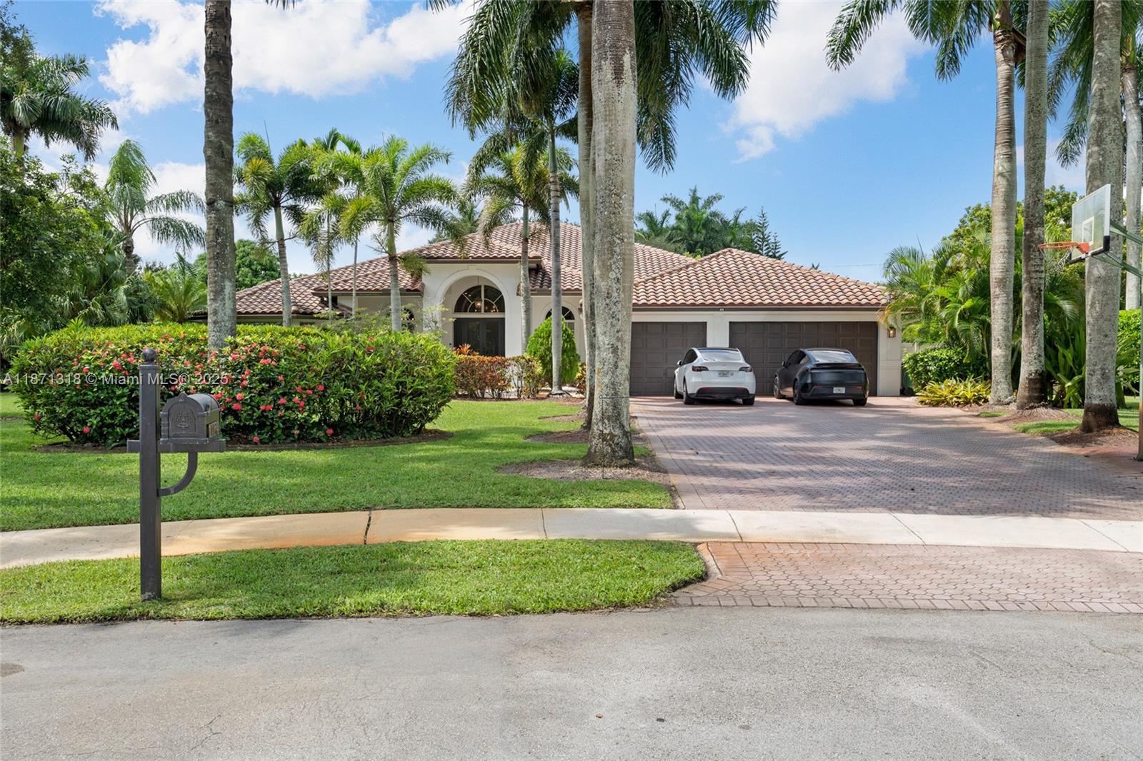 11174 SW 37th Mnr