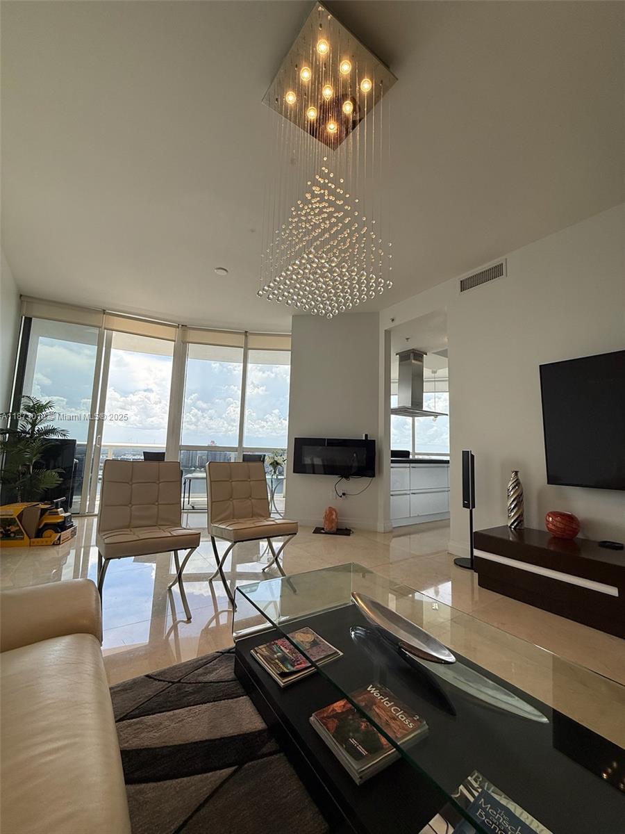 18201 Collins Ave #4001