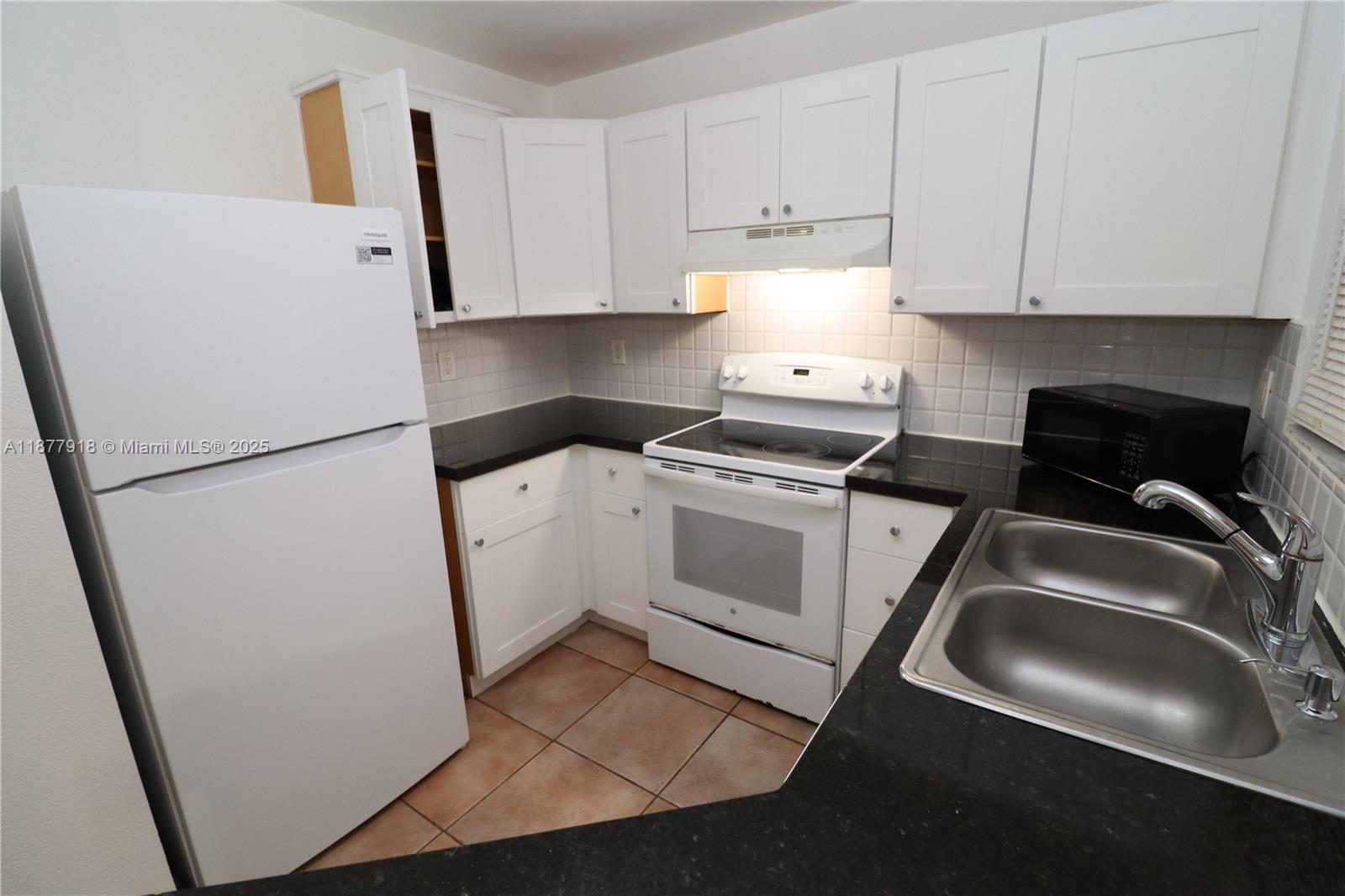 1901 Fillmore St #102