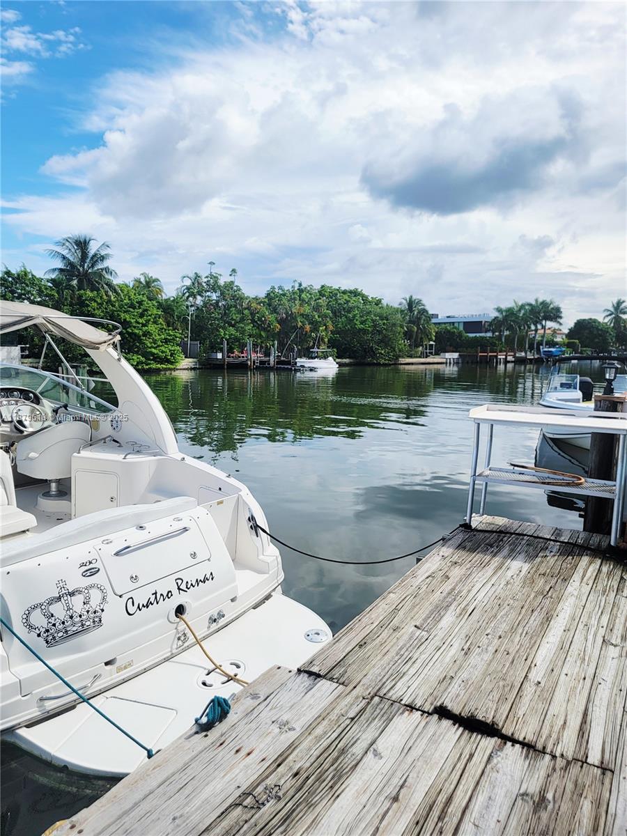 2033 Calais Dr #5 Miami Beach, FL 33141