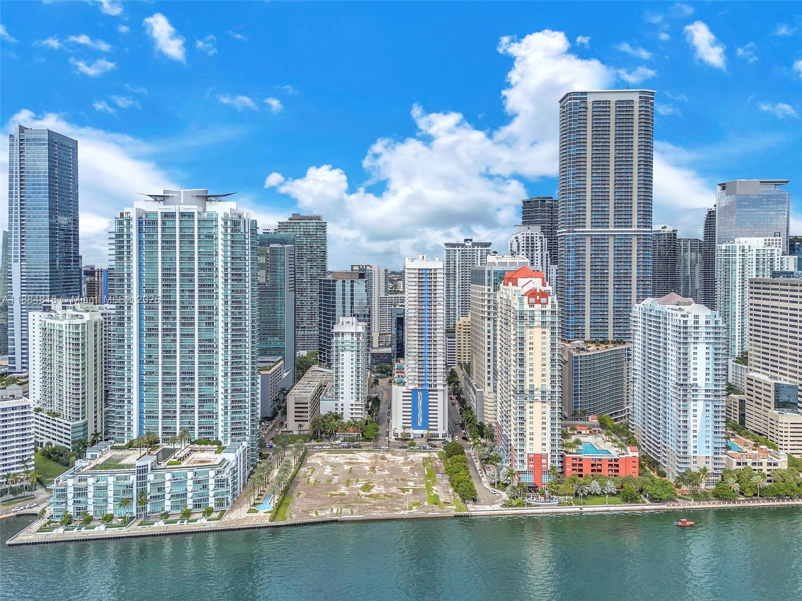 1200 Brickell Bay Dr #3123
