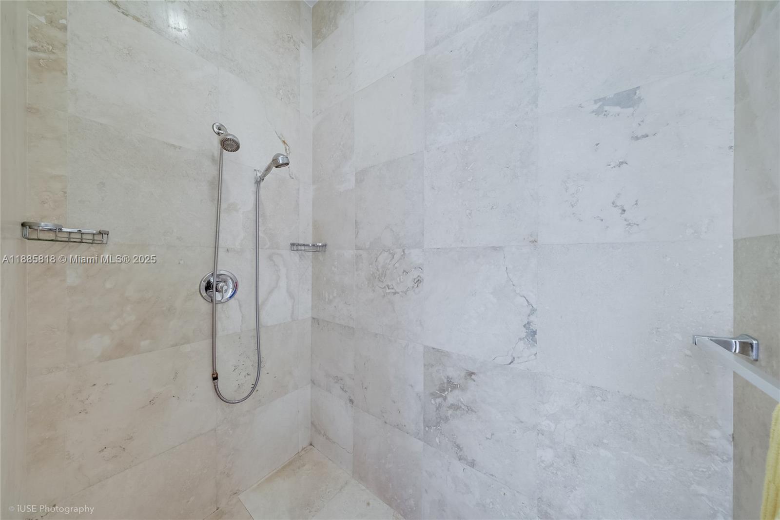 100 Lincoln Rd #PH12 Miami Beach, FL 33139