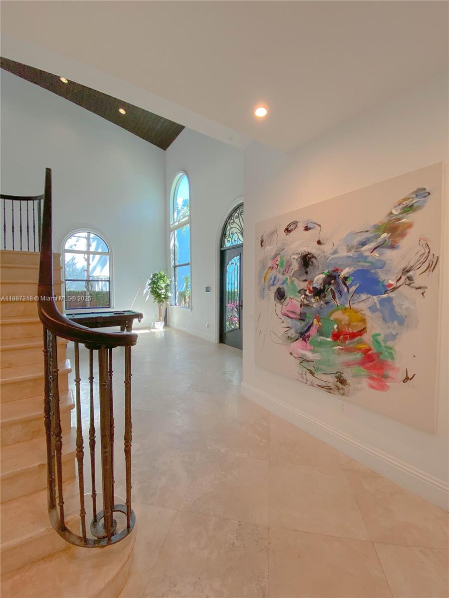 2561 Trapp Ave Miami, FL 33133