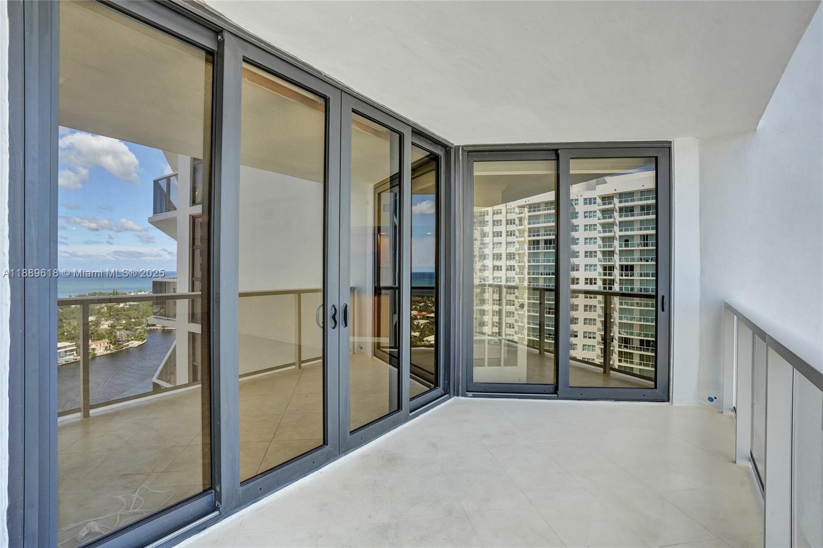 image Hamptons West9