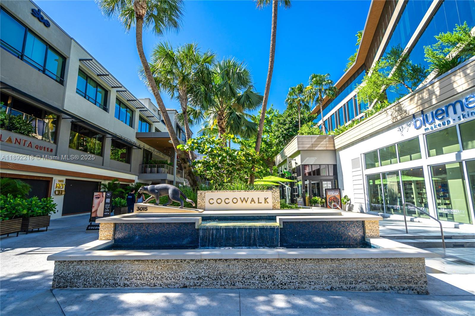 2715 Tigertail Ave #403 Coconut Grove, FL 33133