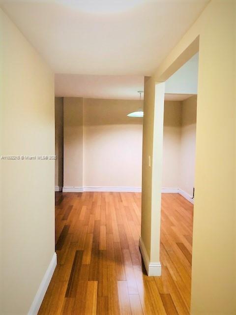 2715 Tigertail Ave #403 Coconut Grove, FL 33133