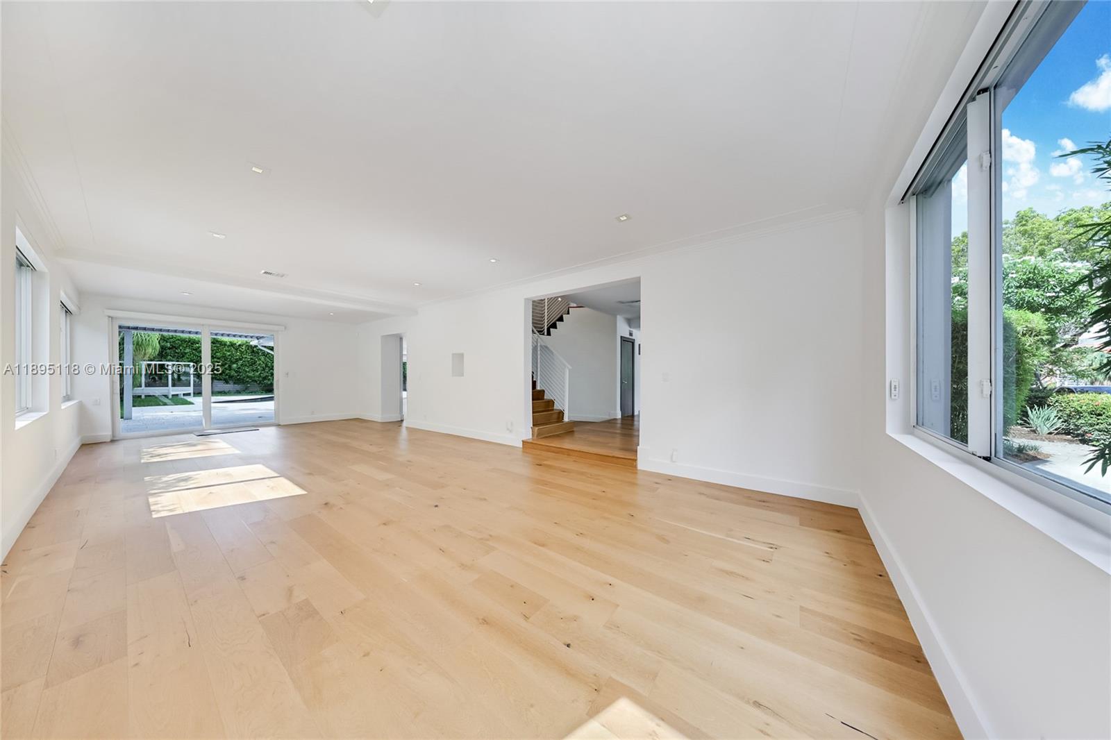 5244 Alton Rd Miami Beach, FL 33140