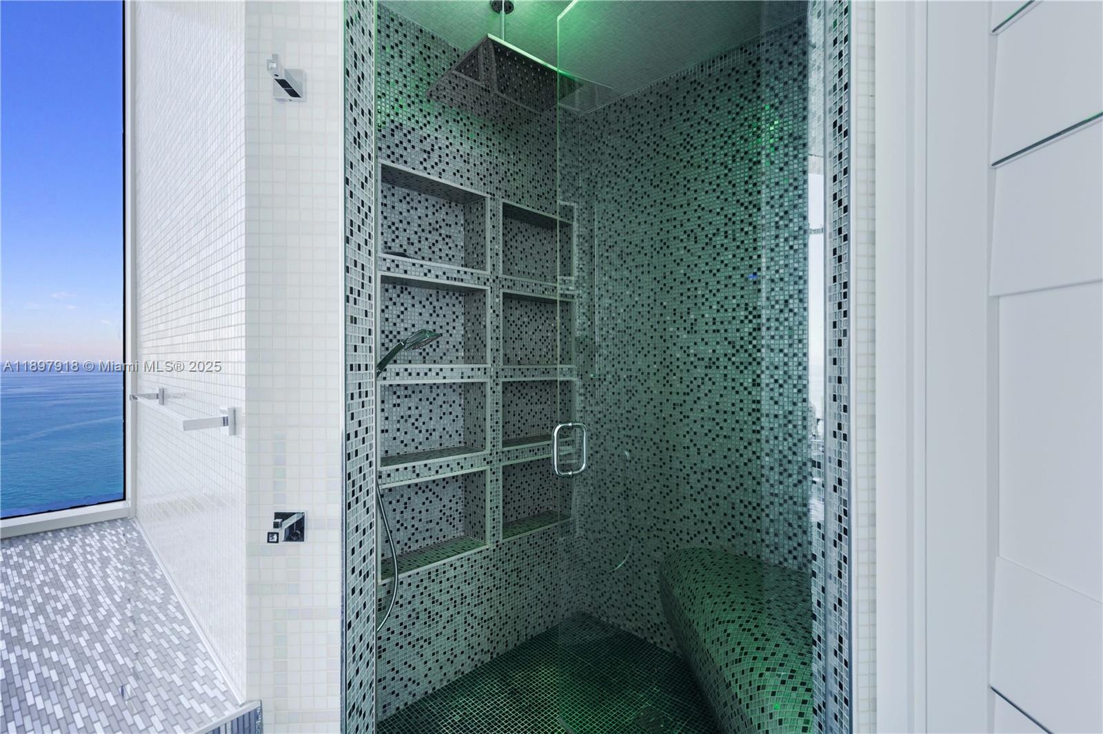 image Trump Palace Condo7