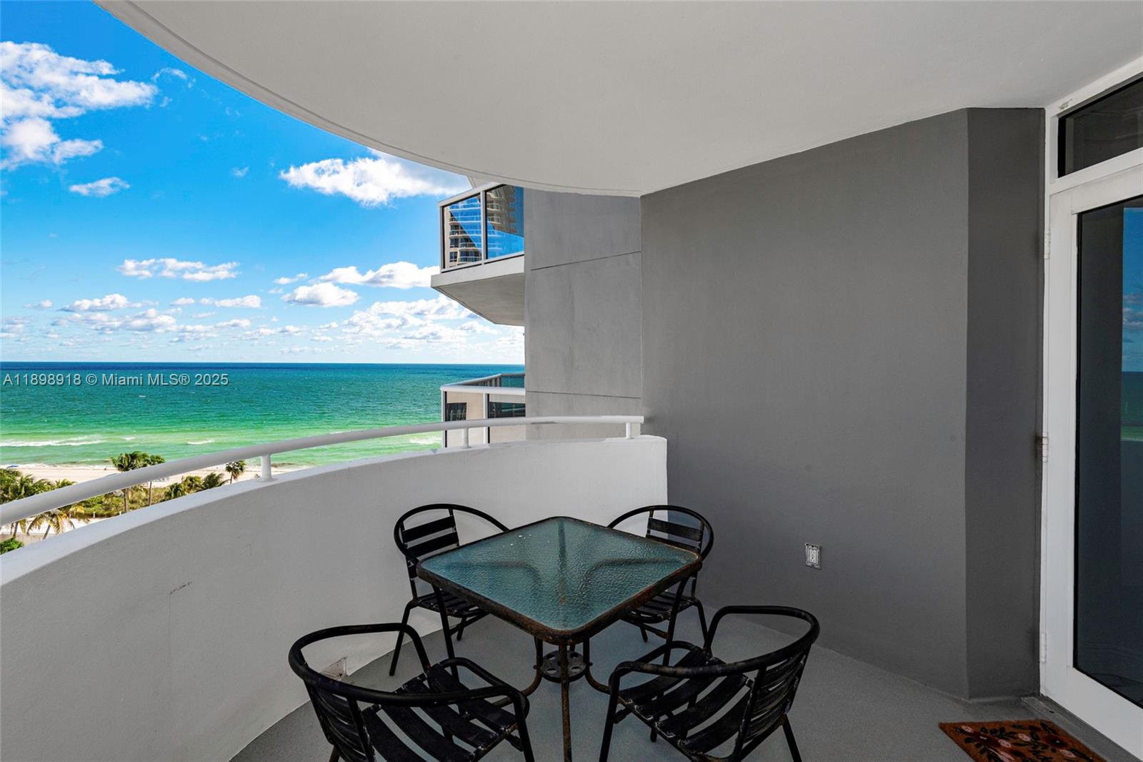 image La Gorce Palace Condo10