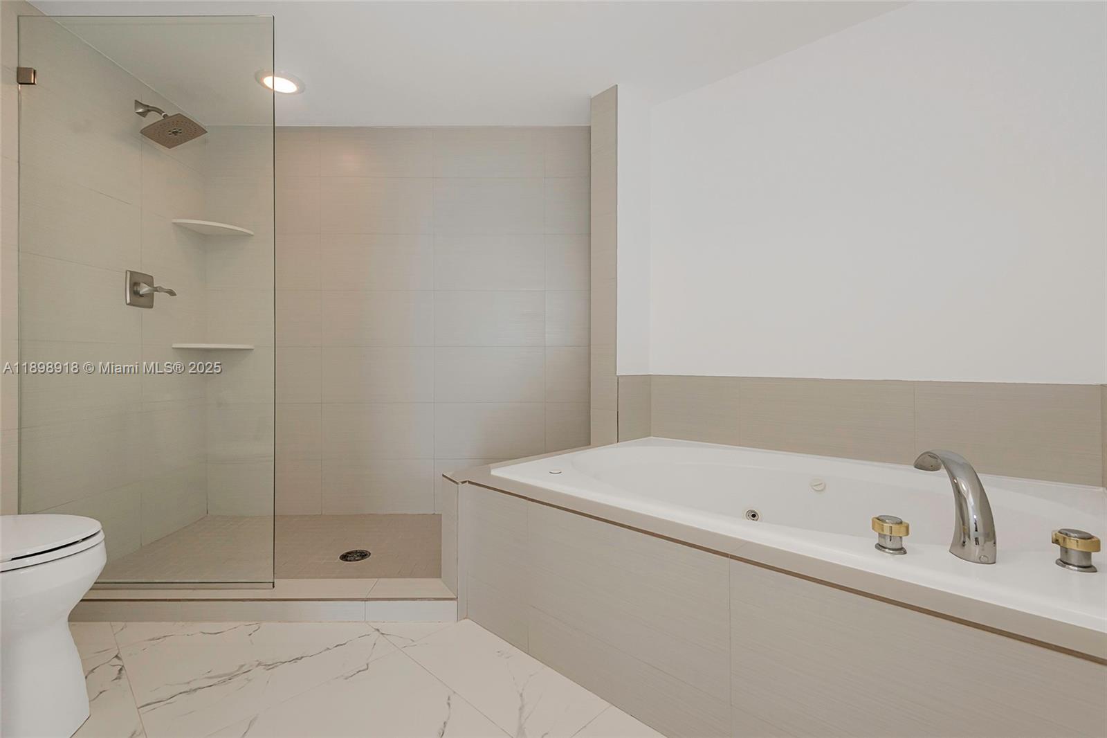 image La Gorce Palace Condo50