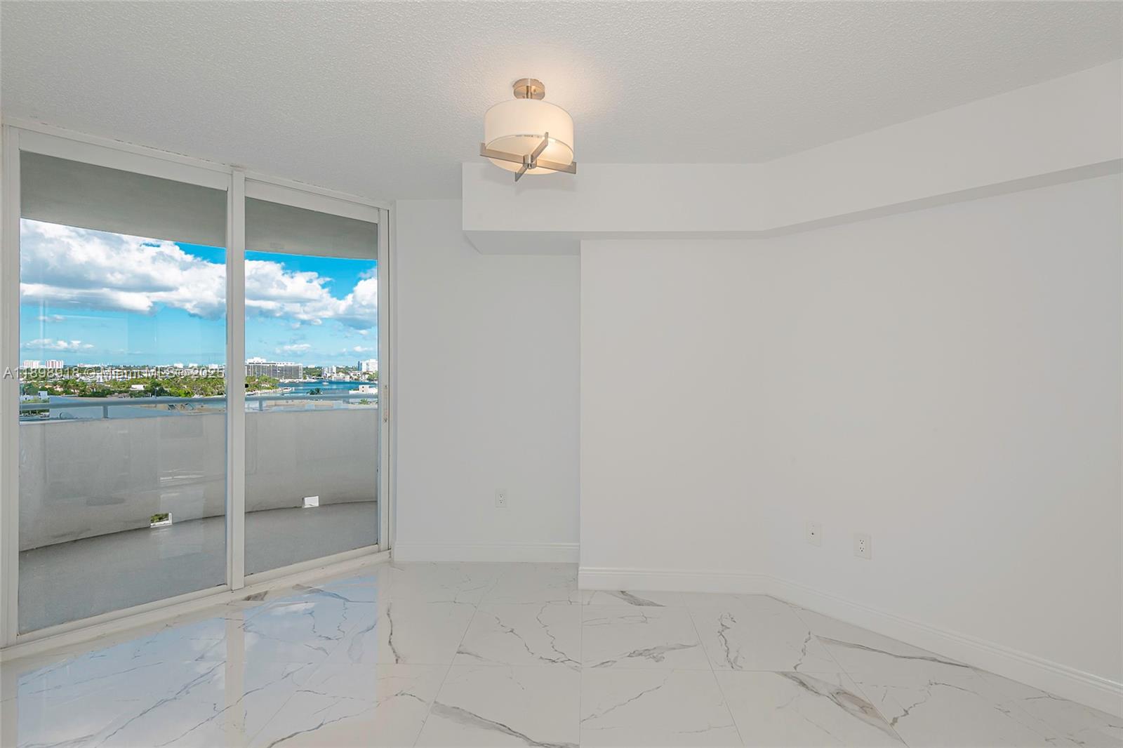 image La Gorce Palace Condo53