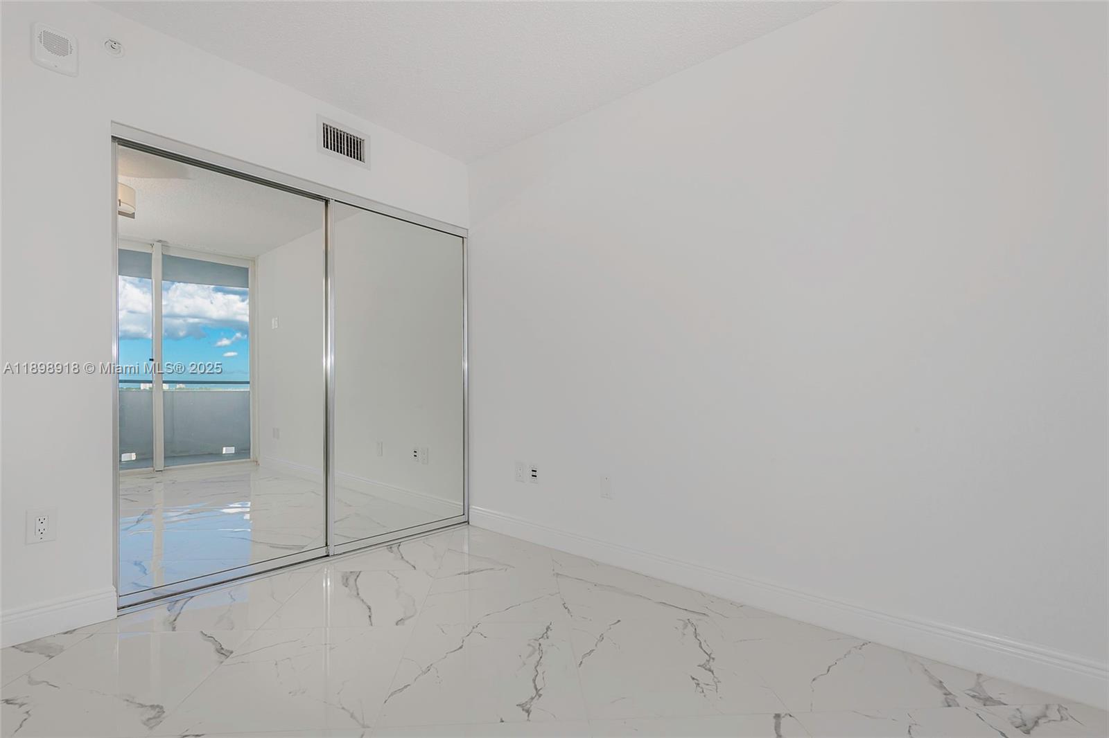 image La Gorce Palace Condo55