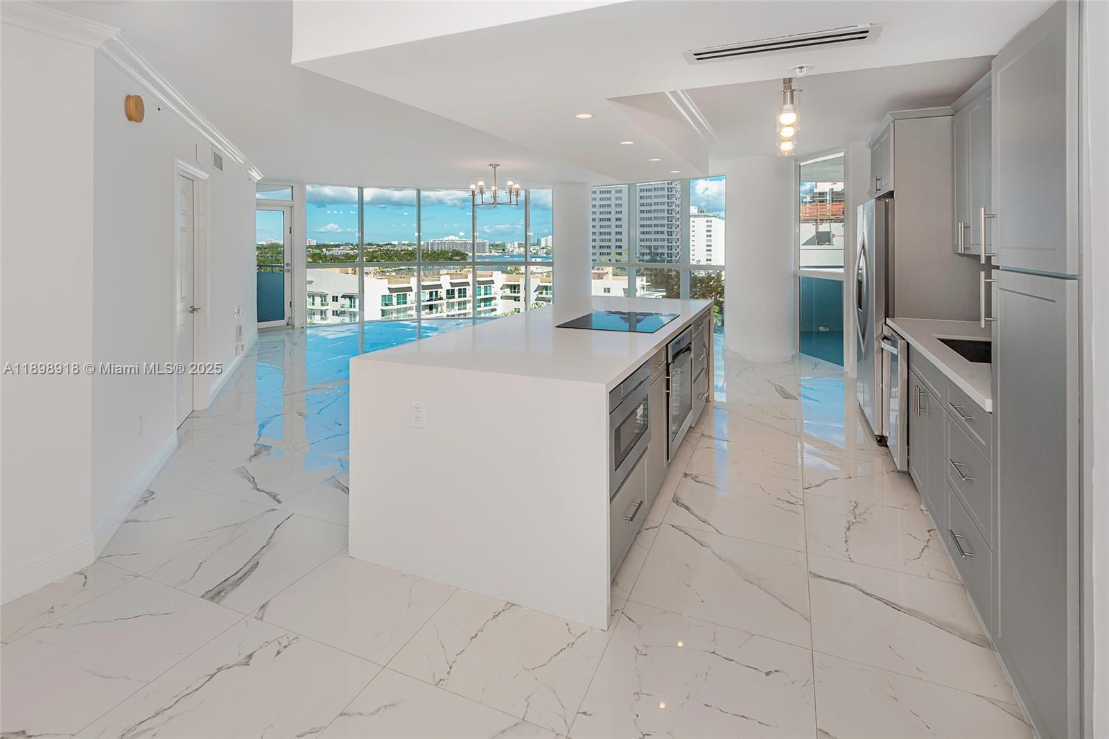 image La Gorce Palace Condo5