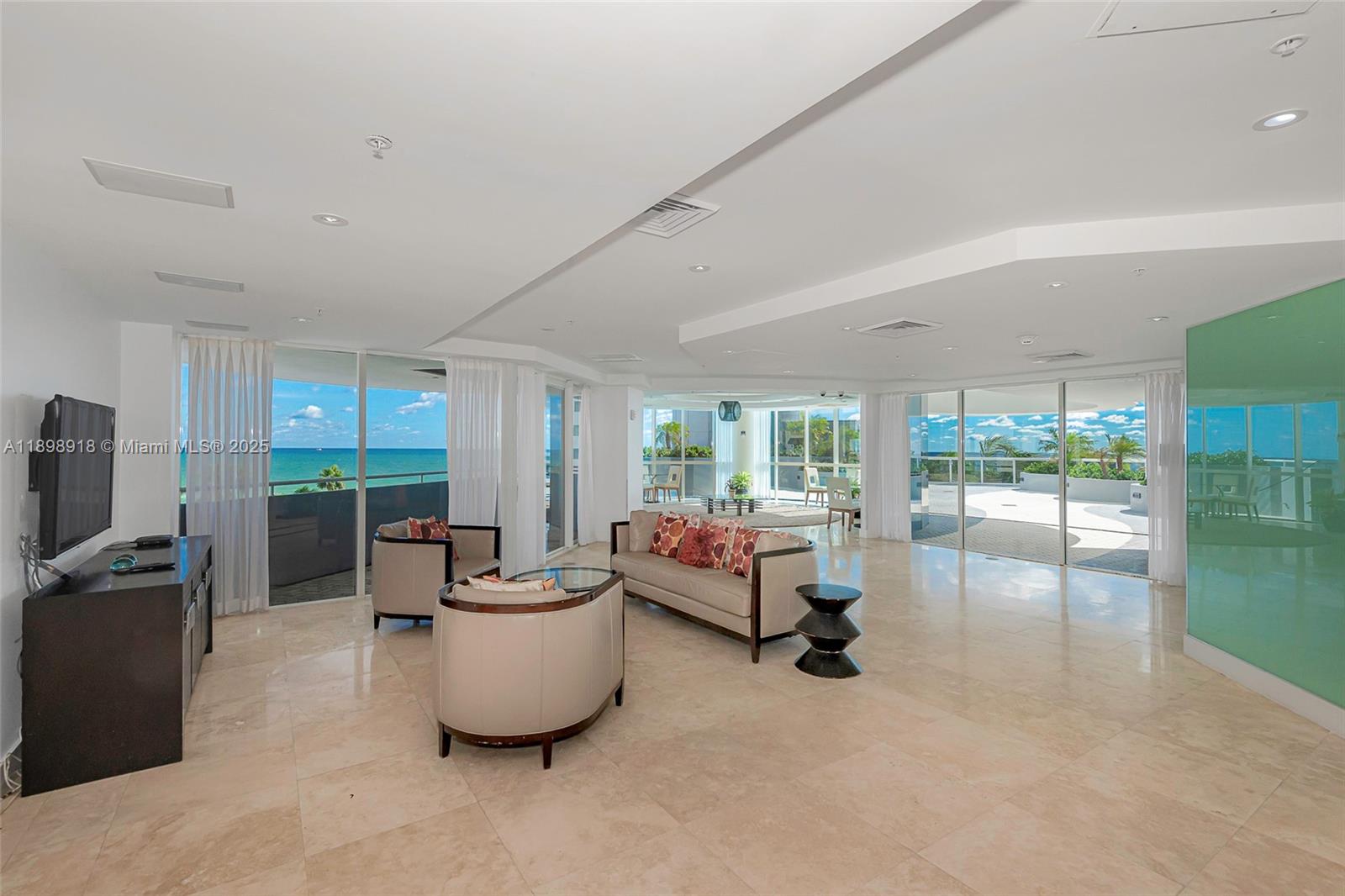 image La Gorce Palace Condo69