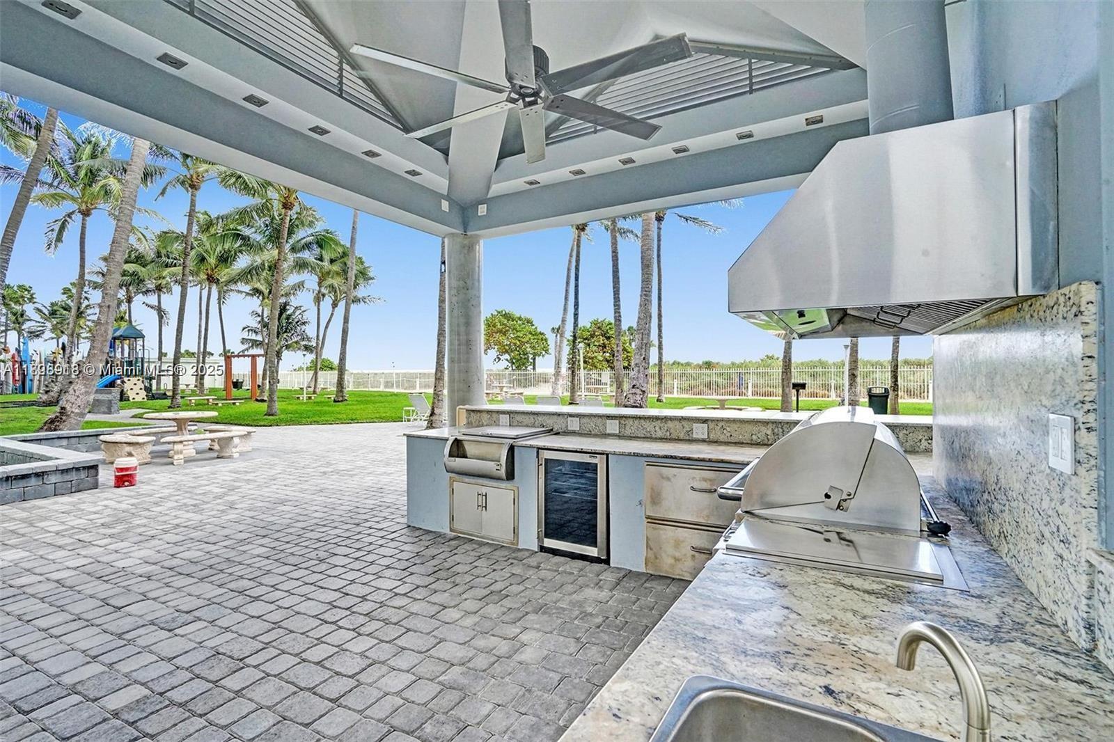 image La Gorce Palace Condo77