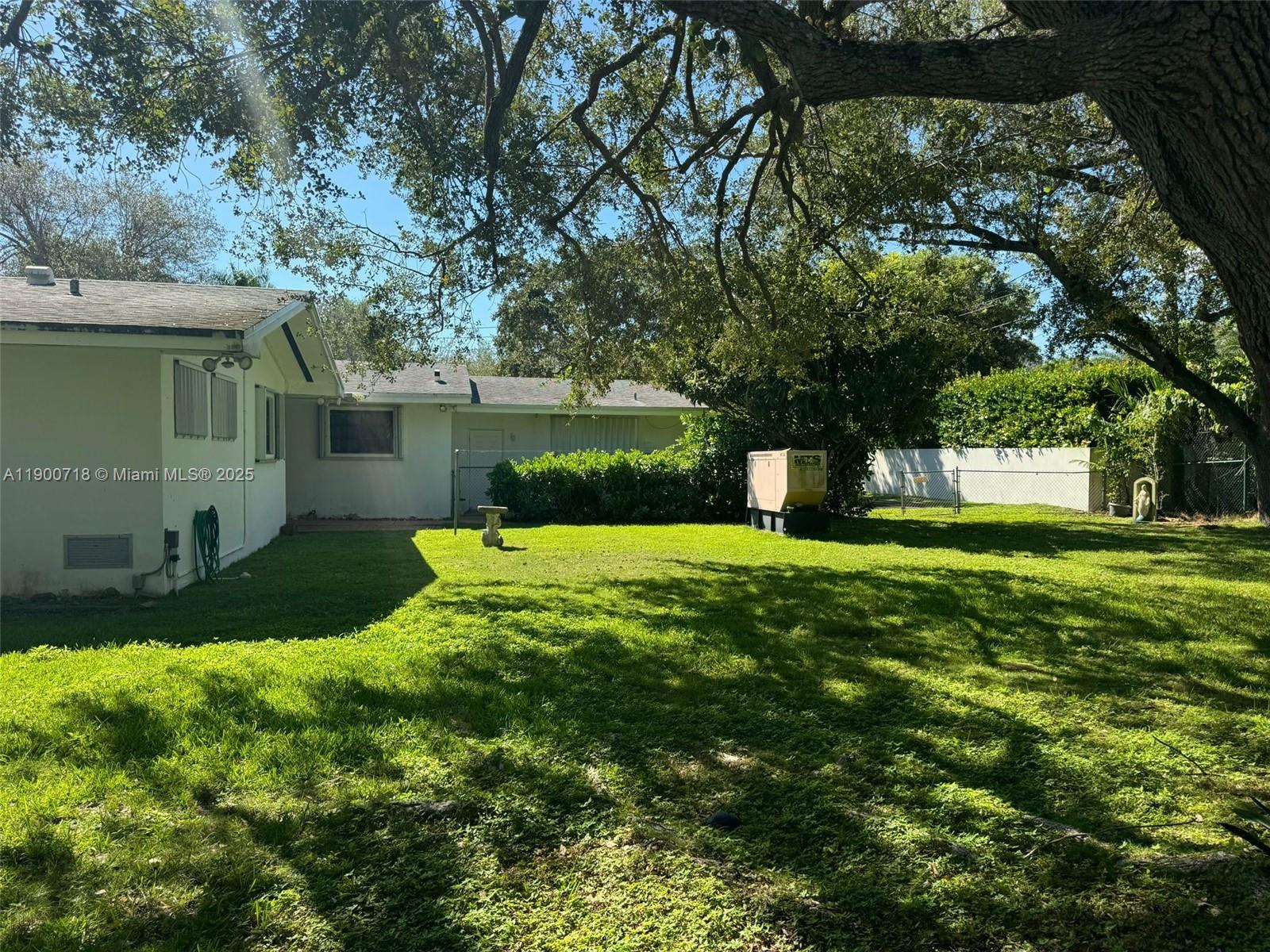 5345 SW 84th St Miami, FL 33143 5345 SW 84th St Miami, FL 33143