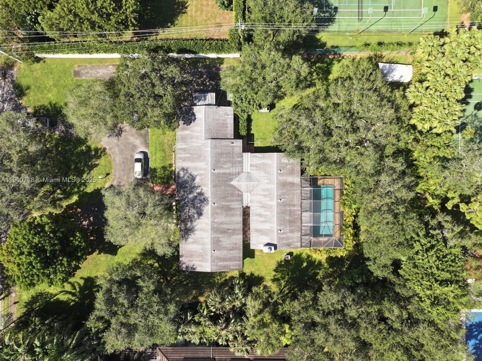 5345 SW 84th St Miami, FL 33143 5345 SW 84th St Miami, FL 33143