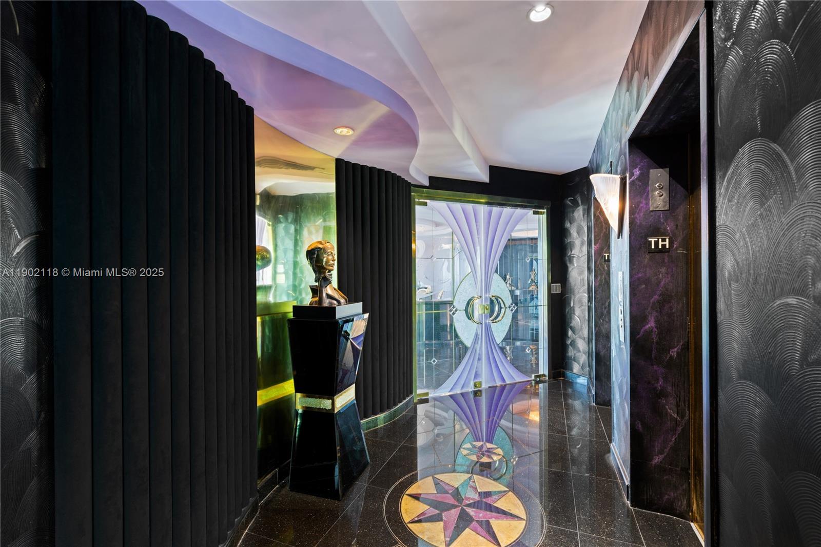 300 S Pointe Dr #TH 3103 Miami Beach, FL 33139