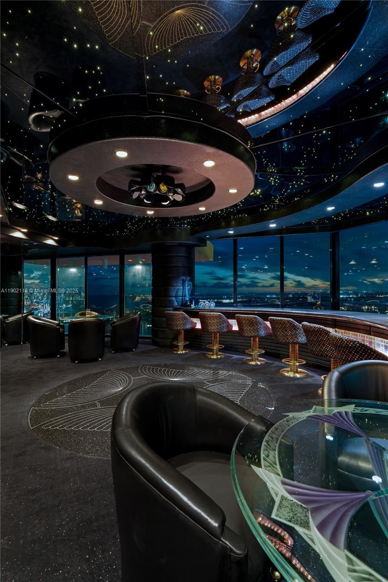 300 S Pointe Dr #TH 3103 Miami Beach, FL 33139