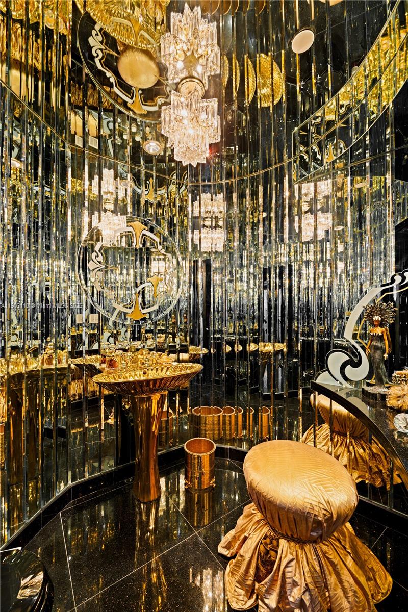 300 S Pointe Dr #TH 3103 Miami Beach, FL 33139