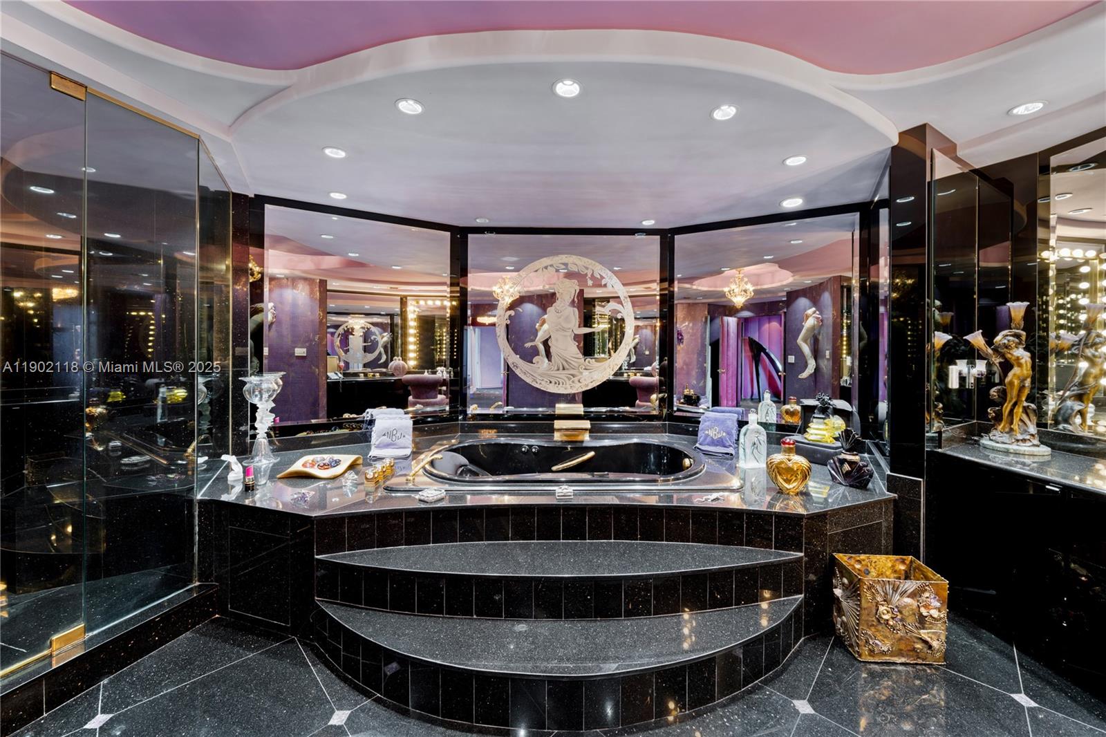 300 S Pointe Dr #TH 3103 Miami Beach, FL 33139