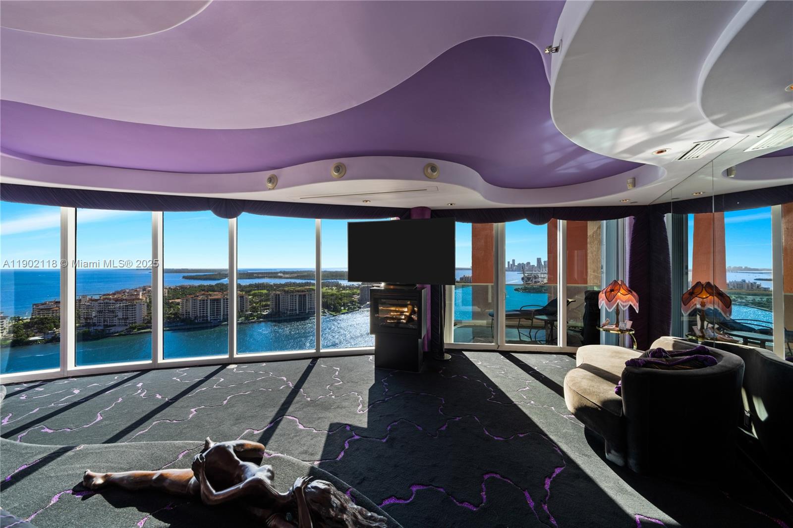 300 S Pointe Dr #TH 3103 Miami Beach, FL 33139