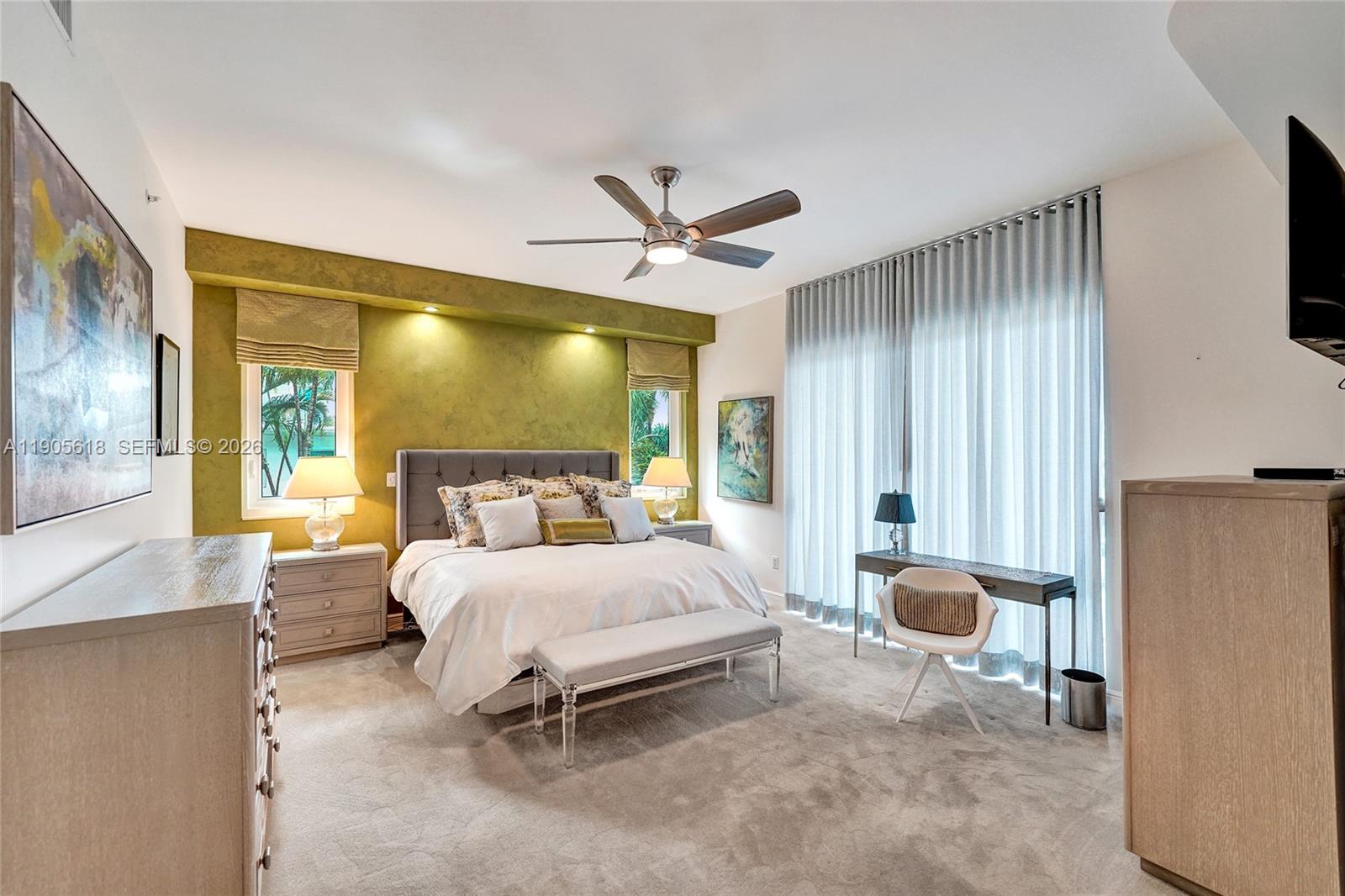 516 Hendricks Isle #2C Fort Lauderdale, FL 33301