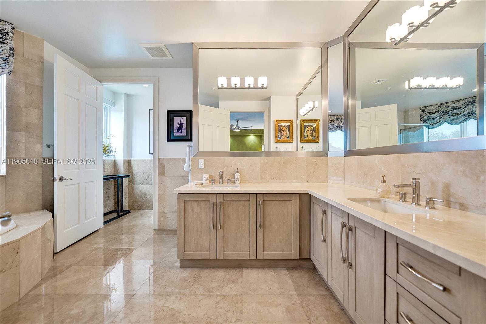 516 Hendricks Isle #2C Fort Lauderdale, FL 33301