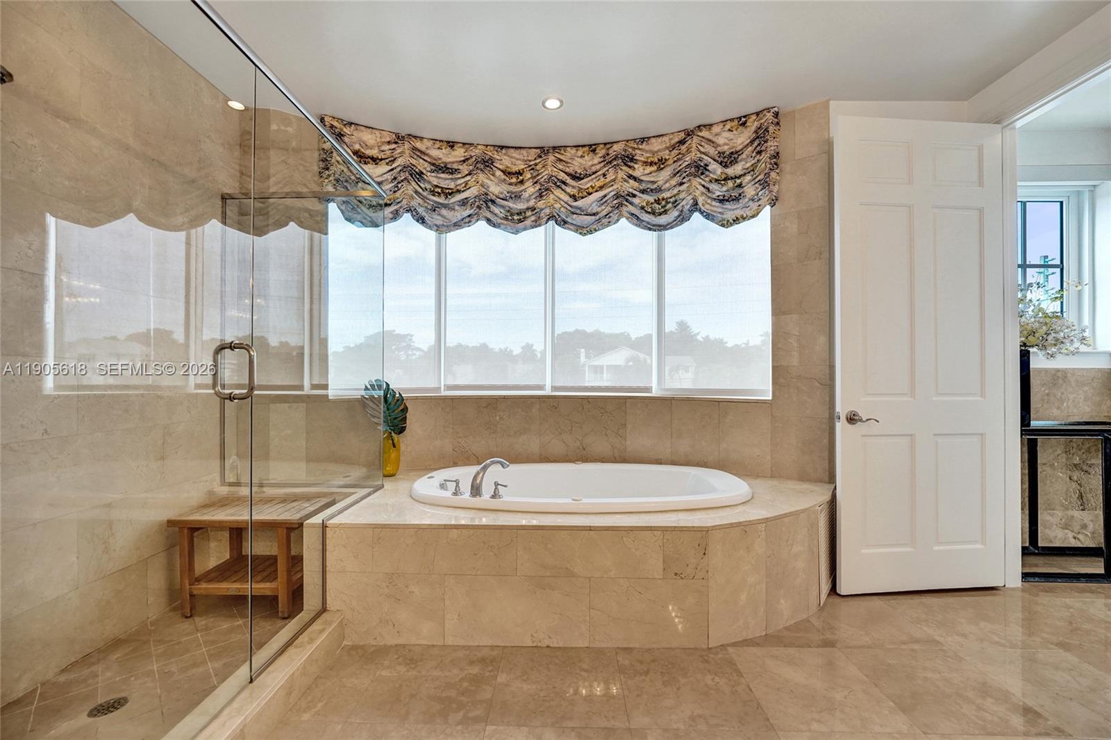 516 Hendricks Isle #2C Fort Lauderdale, FL 33301