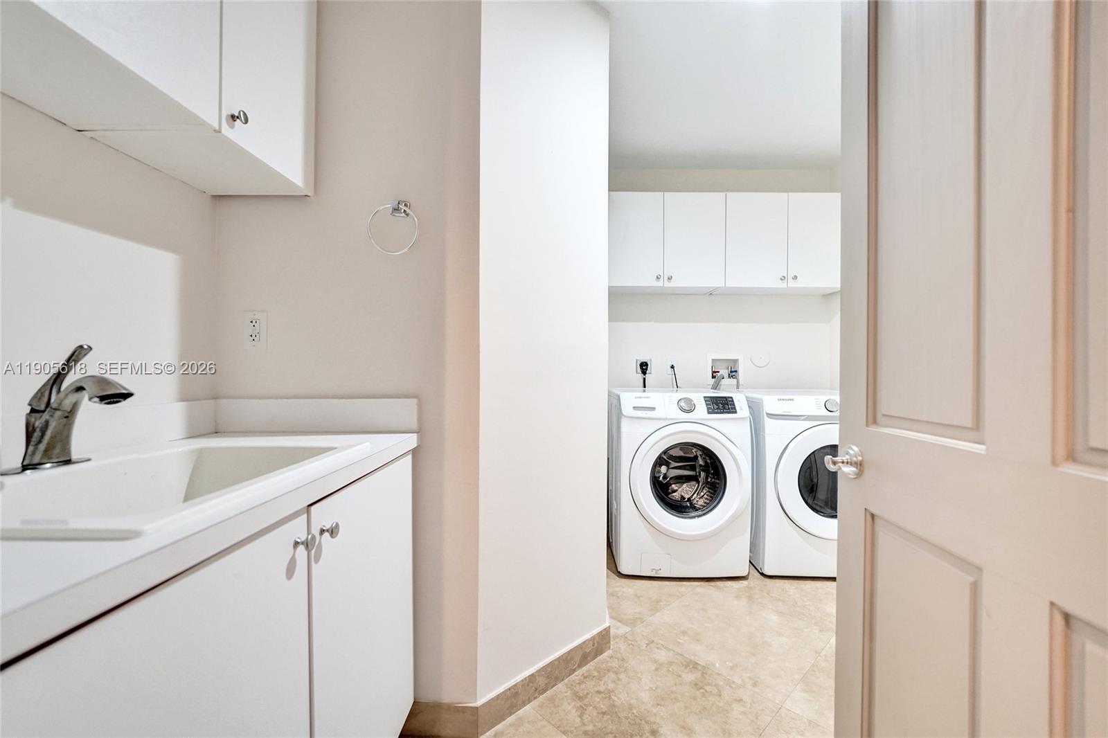 516 Hendricks Isle #2C Fort Lauderdale, FL 33301