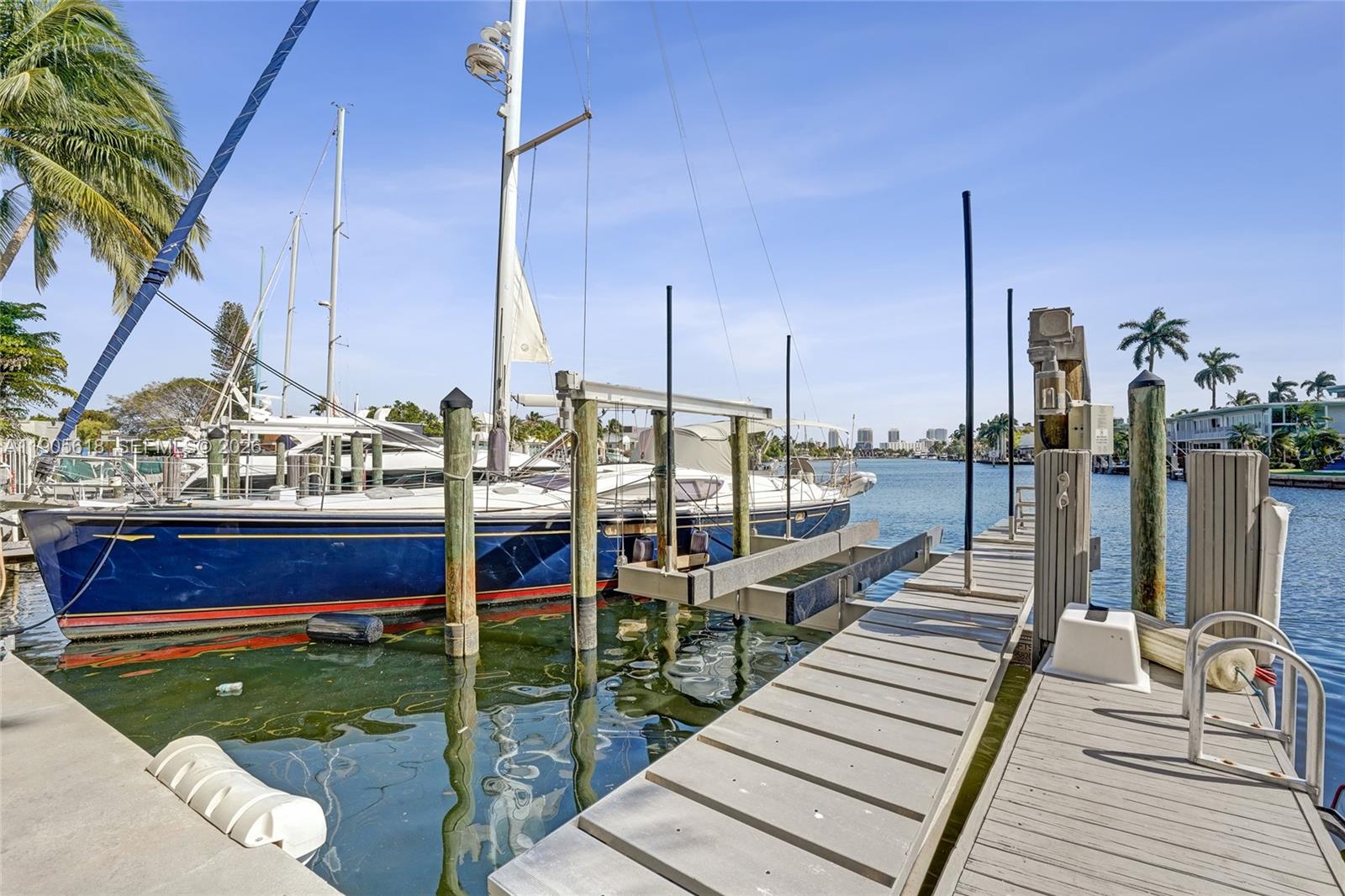 516 Hendricks Isle #2C Fort Lauderdale, FL 33301