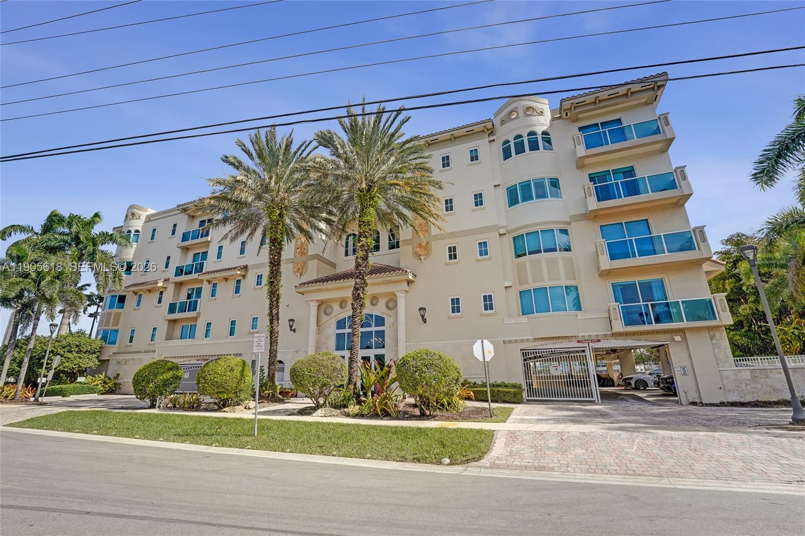 516 Hendricks Isle #2C Fort Lauderdale, FL 33301