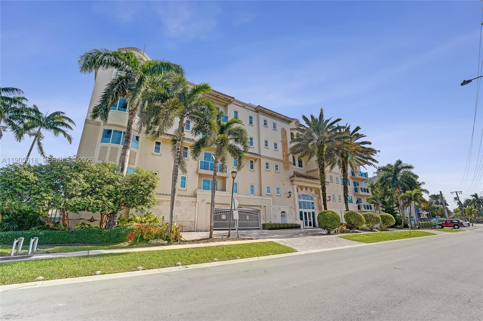 516 Hendricks Isle #2C Fort Lauderdale, FL 33301