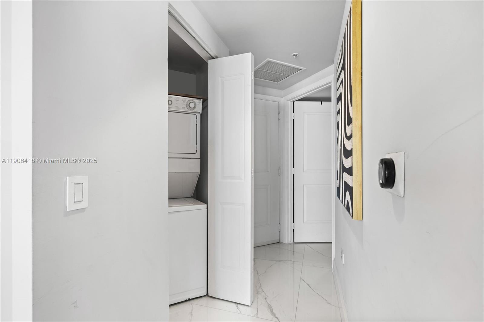 image Platinum Condominium16