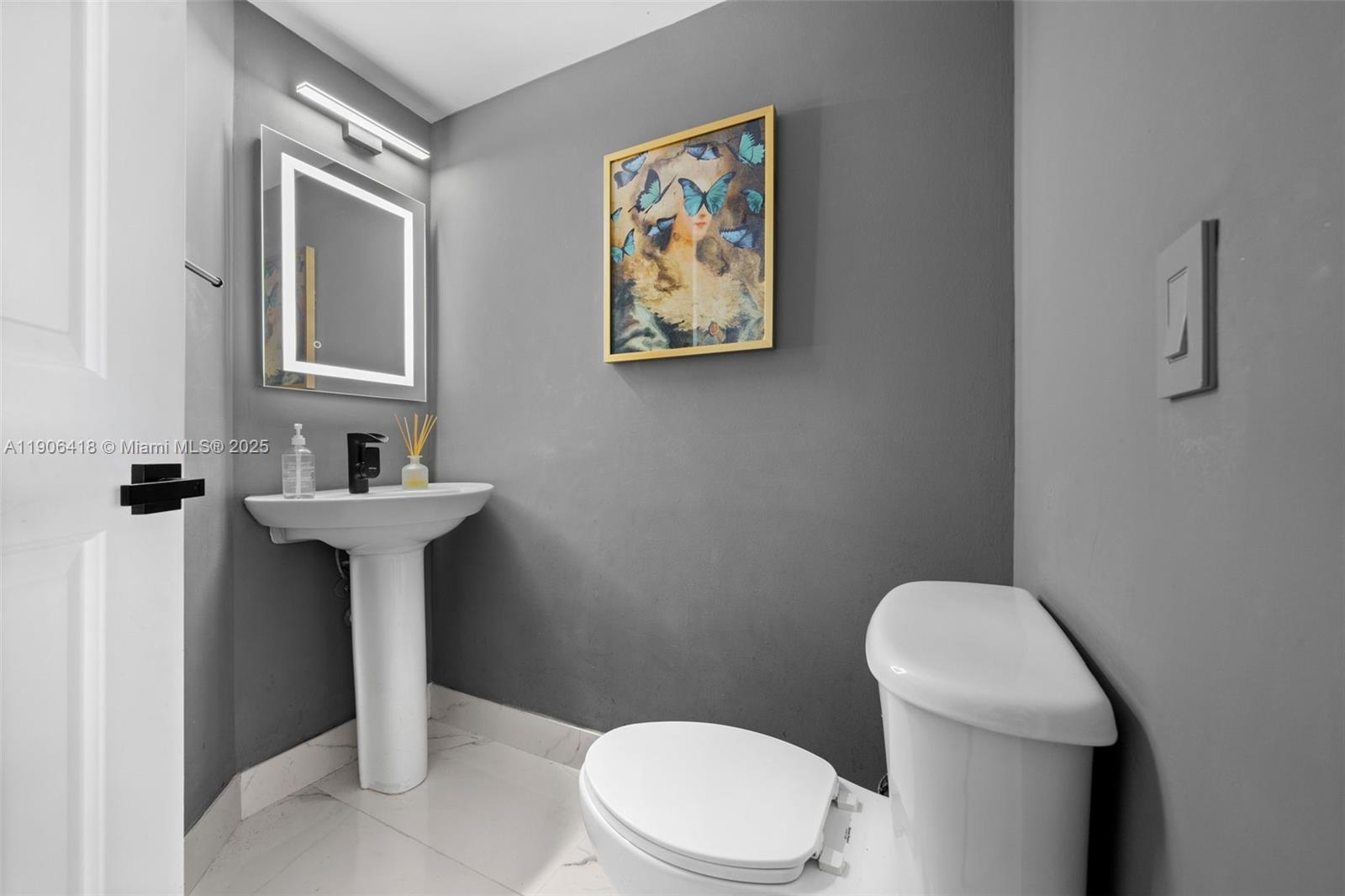 image Platinum Condominium17