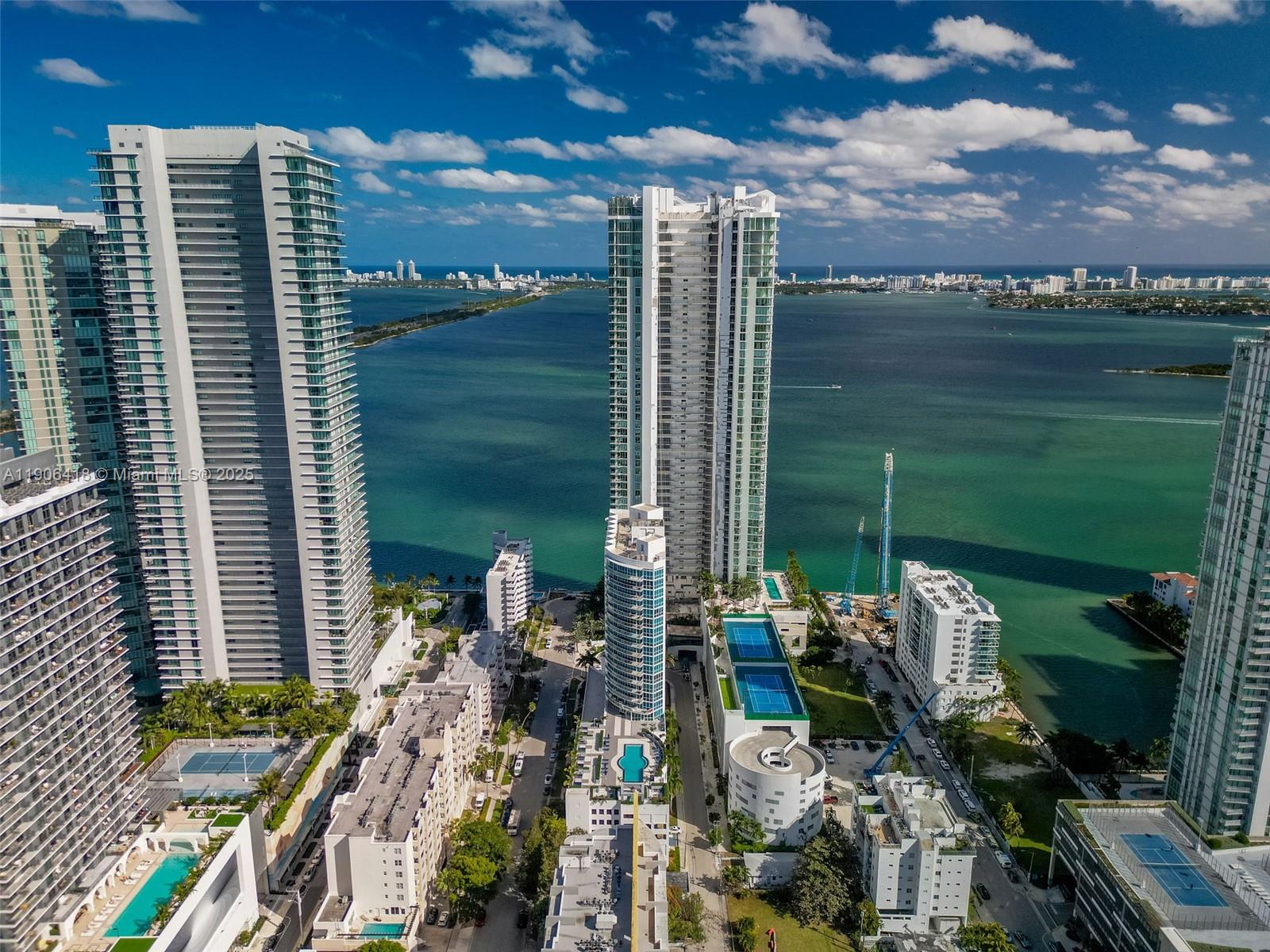 image Platinum Condominium29