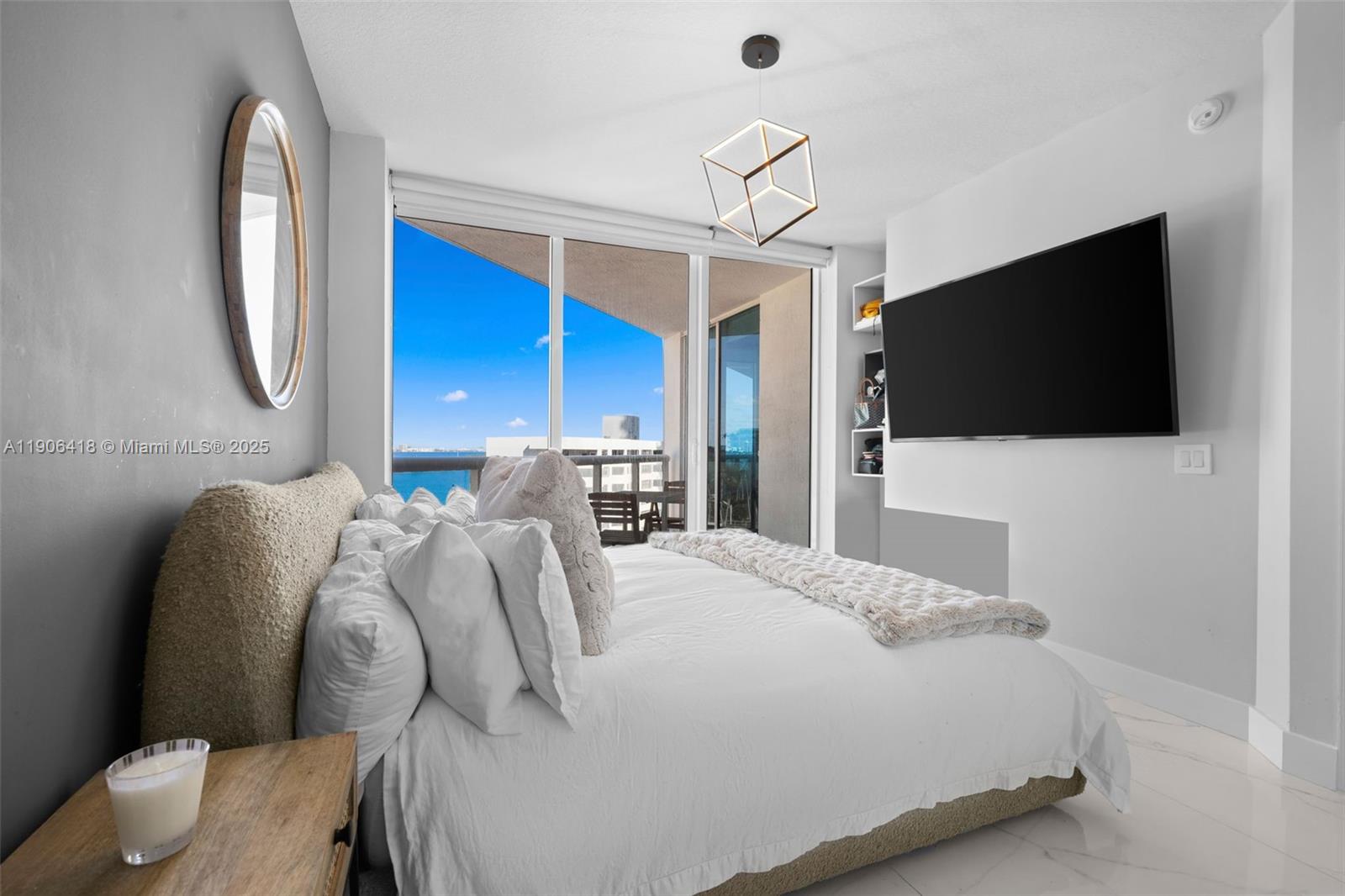 image Platinum Condominium8