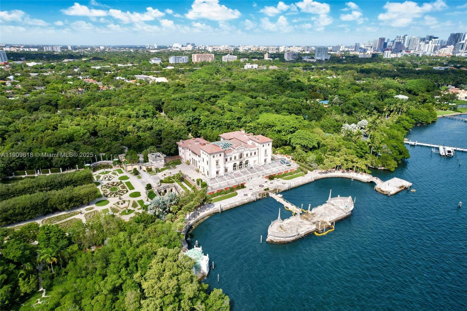 2678 Tigertail Ave #1501 Miami, FL 33133