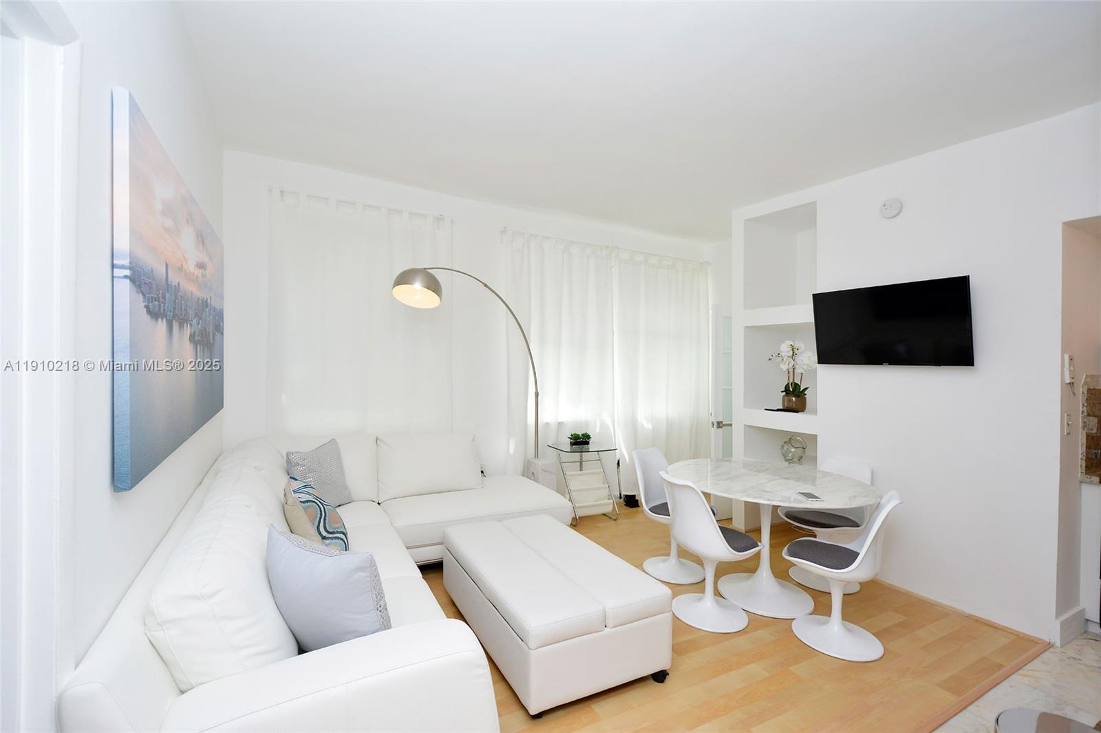 1342 Drexel Ave #105